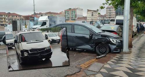 Odunpazarı'nda trafik kazası: İki araç çarpıştı