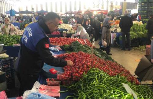 Odunpazarı'ndaki semt pazarlarında zabıta denetimi