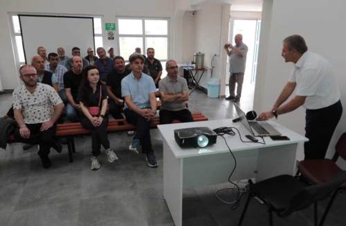 Odunpazarı’ndan güvercin yetiştiriciliği ve hastalıkları eğitimi