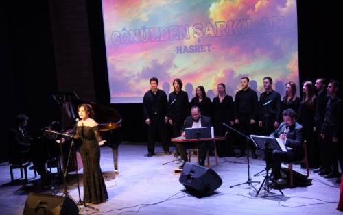 Odunpazarı'nın konseri müzikseverlere duygu dolu bir gece yaşattı