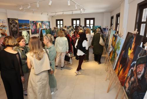 Odunpazarı Sanat Merkezi kursiyerlerin eserleriyle renklendi