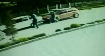 Oğlunun Ölümüne Neden Olduğunu İddia Ettiği Kişiyi Vurdu...Cinayet Anı Kamerada
