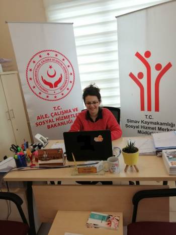 Öğrenci Ve Velilere Online Eğitim
