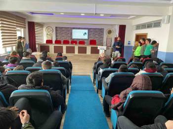 Öğrenciler Enerji Verimliliği Konusunda Bilgilendirildi
