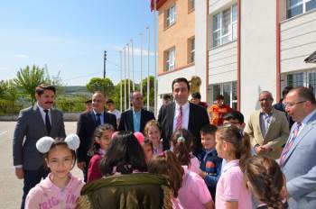 Öğrenciler Kütüphanelerine Kavuşmanın Mutluluğunu Yaşadı
