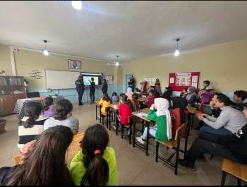 Öğrenciler Polis Ekiplerini Yakından Tanıyor
