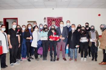 Öğrencilerden Evliya Çelebi Eğitim Ve Araştırma Hastanesi’Ne Anlamlı Ziyaret
