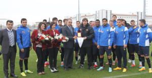 Öğrencilerden Sağlam'a teşekkür