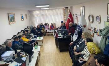 Öğrencilerden Sosyal Yardım Ve Kültür Vakfına Teşekkür Ziyareti
