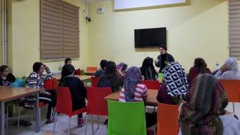 Öğrencilere ’Vücut Sağlığı Ve Hijyen’ Eğitimi
