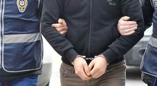 Öğrencilere uyuşturucu satan şüpheli yakalandı
