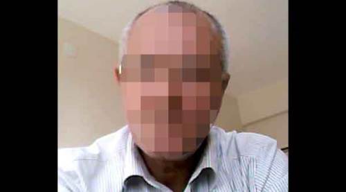 Öğretmen erkek öğrencilere cinsel istismardan tutuklandı