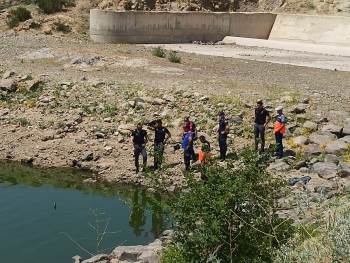 Öğretmenin Cansız Bedeni Gölette Bulundu
