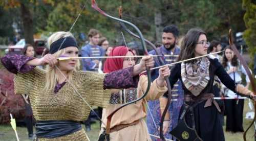 Oklar ‘Cumhuriyet’ için atıldı