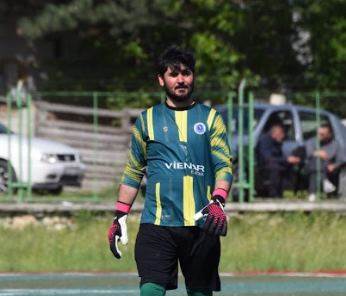 Oklubalıspor kaptanına veda etti