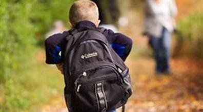 Okul çantası sağlığınızdan edebilir