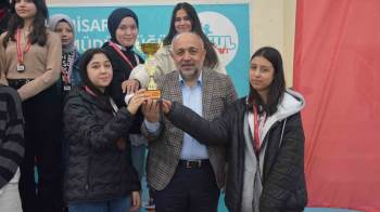 Okul Sporları Satranç Müsabakalarında Dereceye Girenler Belli Oldu
