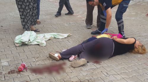 Okul yolunda anne ve kızına silahlı saldırı