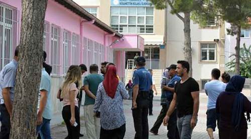 Okuldan gelen telefon mahalleyi ayağa kaldırdı