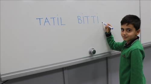 Okullarda ara tatil kaldırılacak mı? Bakan Tekin açıkladı