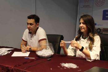 Okullarda Görevlendirilecek 330 Personelin Kura Çekimi Gerçekleştirildi
