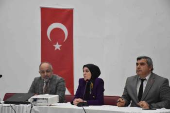 Okullarda Yetenek Taraması Ve Geleneksel Çocuk Oyunları Toplantısı Yapıldı
