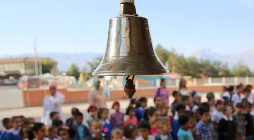 Okullarda zil çalmayacak mı, neden çalmayacak? Zilsiz okul projesi nedir?