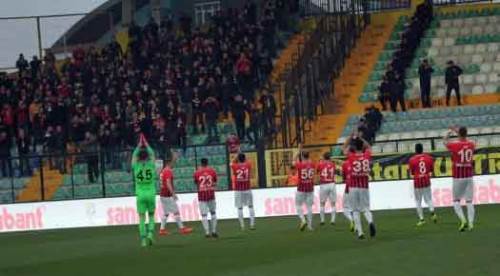 Olan yine taraftara oldu