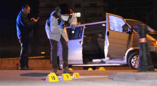 ÖLDÜRENE KADAR ÇATIŞTILAR