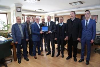 Ömer Toraman’Dan Türk-İş’E Ziyaret
