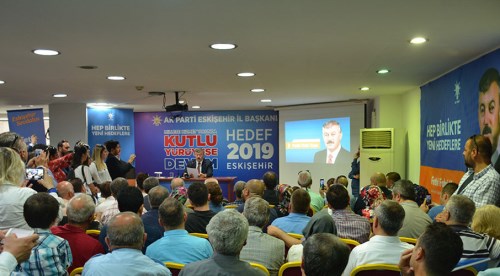 Önce vatan diyerek sorumluluk almalıyız