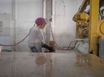 Onlar Mermer Sektörünün Çiçekleri
