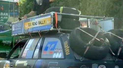 Onu bu halde gören gözlerine inanamadı