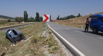 Önüne Çıkan Köpeğe Çarpmamak İçin Fren Yaptı: 6 Yaralı
