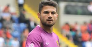 Onunla yenilgi çok uzak