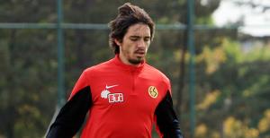 Onur kadrodan çıkarıldı