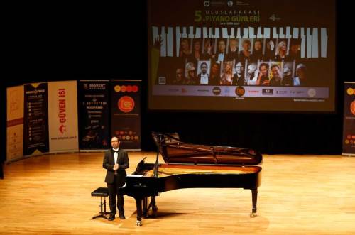 Orçun Orçunsel’den Eskişehir’de nefes kesen piyano resitali
