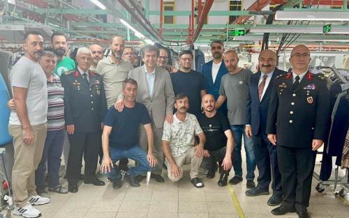 Orgeneral Arif Çetin Eskişehir'de Sarar Giyim’i ziyaret etti