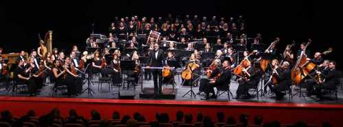 ORKESTRA ŞEHİTLER İÇİN ÇALDI