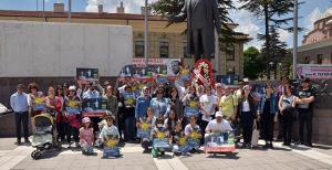 Lösemili çocuklara destek yürüyüşü