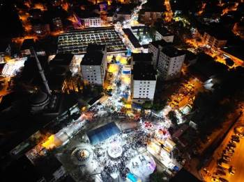 Osmaneli Panayırı Renkli Görüntülere Ev Sahipliği Yapmaya Devam Ediyor
