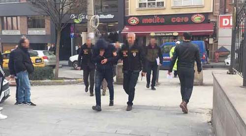 Oto fareleri yakalandı