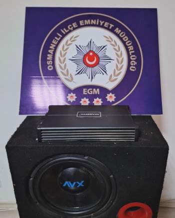 Oto Hırsızı Çaldığı Malzemelerle Yakalandı
