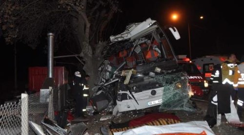 Otobüs kazasında yaralanan 42 kişi taburcu oldu