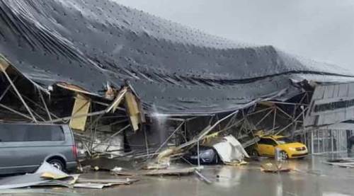 Otobüs terminaline yıldırım düştü, çatı çöktü! Son dakika...