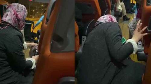 Otobüste engelli yolcuya zorla temizlik yaptırdılar!