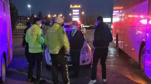 Otobüste maske tartışması! Boğazına sarıldı!