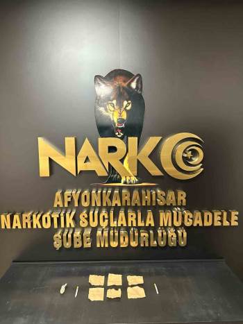 Otogarda Uyuşturucuyla Yakalandılar
