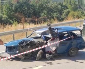 Otomobil İle Motosiklet Çarpıştı: 2 Ölü, 2 Yaralı
