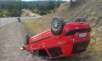 Otomobil Takla Attı, 2 Kişi Yaralandı
